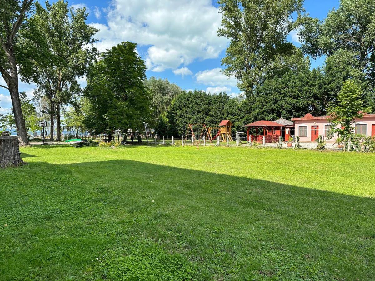 Lelle Beach Club Balatonlelle Dış mekan fotoğraf